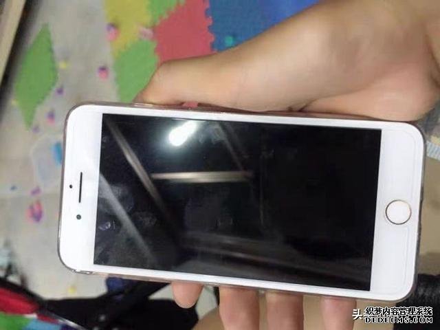 苹果X同款芯片+128GB,大屏双摄iPhone跌至3699,网友:还能用3年
