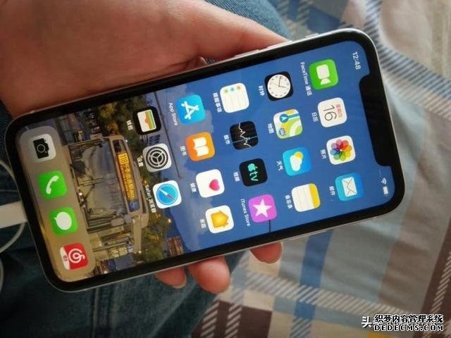 库克加速清仓了,苹果A12+双卡双待+无线充电,从6999跌至4499