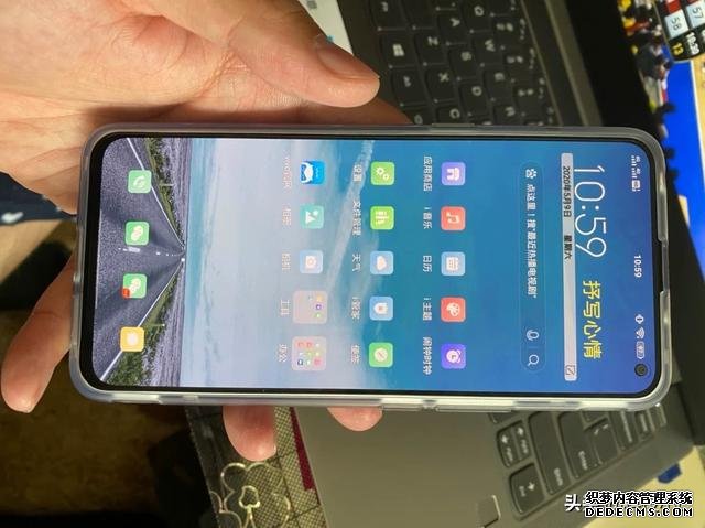 5G旗舰开始跳水,UFS3.1闪存+55W快充,骁龙865手机直降800元