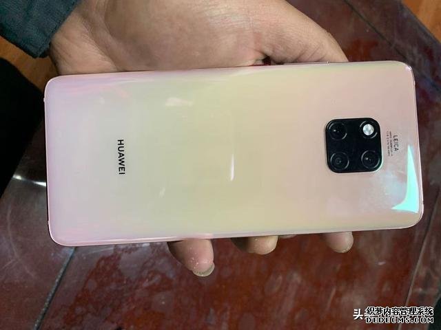 顶级华为加速清仓,2K曲面屏+徕卡三摄+40W快充,从5999跌至3149