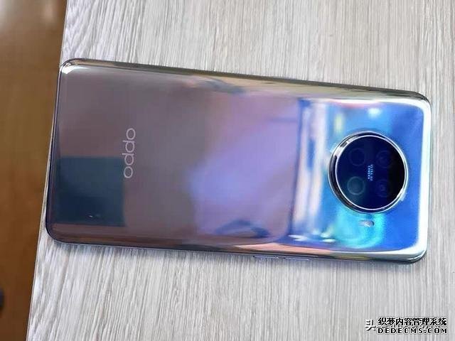 OPPO开始发力,65W快充+40W无线充电,骁龙865旗舰机直降400