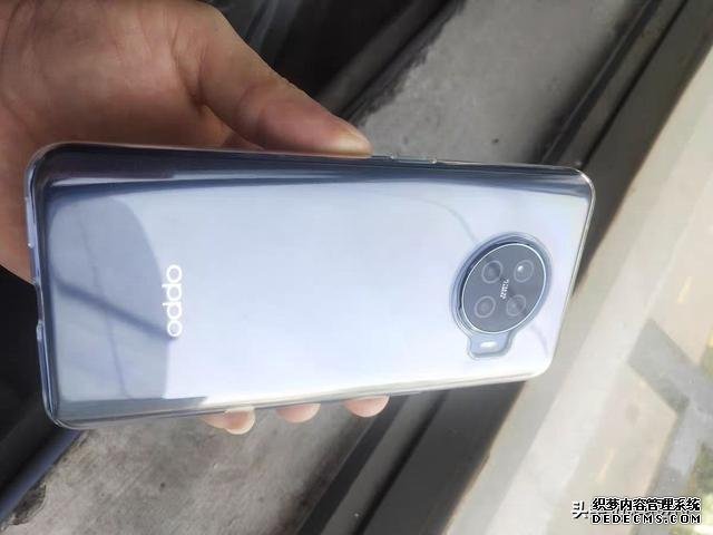OPPO开始发力,65W快充+40W无线充电,骁龙865旗舰机直降400