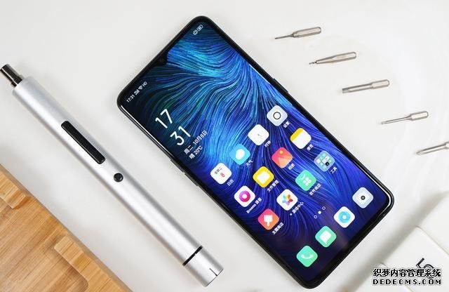 跌至2499元,90Hz+三星AMOLED屏+4000mAh,65W快充+液冷散热