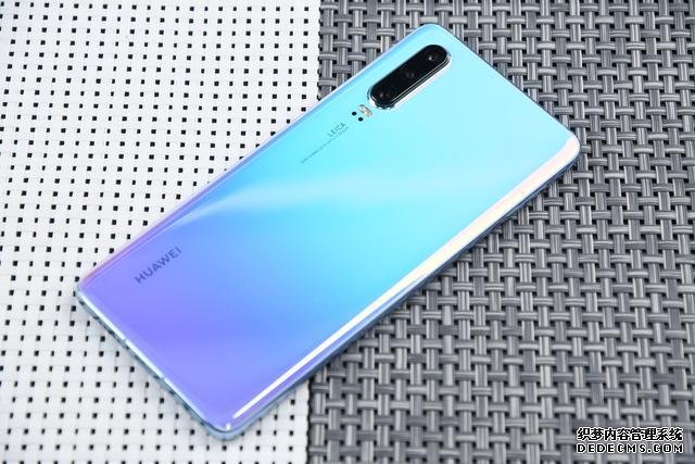 华为扛不住了,华为P30一夜跌至新低,还是八核CPU+3650mAh