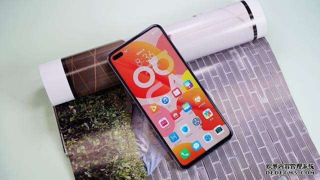 麒麟990跳水1440元,4200mAh+128GB,前置摄像头DXO排名第一