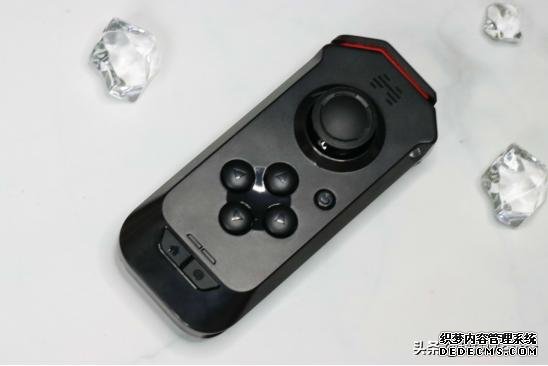 北通H2评测:一键压枪秒换6装,不仅是物理外挂,更是一波回忆杀