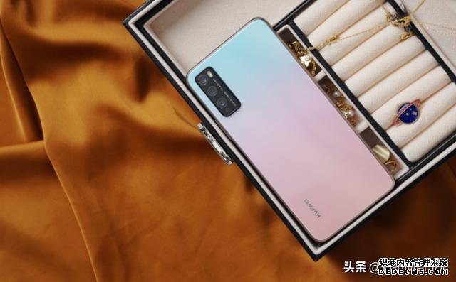 华为打破5G机型最低价记录!1699元的5G手机香么?