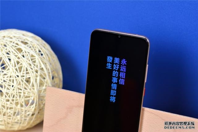 雷军爆发了,天玑820+三星屏仅1599,买到就是赚