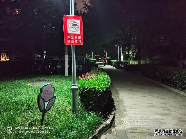 均衡的5G中端手机才2000出头?体验完这机型后有些话不吐不快