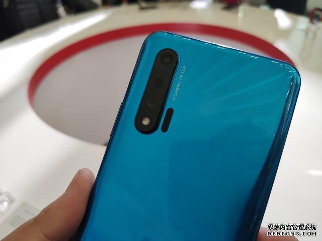 华为正式宣布nova6等5款机型升级EMUI10.1正式版,有你的手机吗?