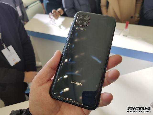 华为正式宣布nova6等5款机型升级EMUI10.1正式版,有你的手机吗?