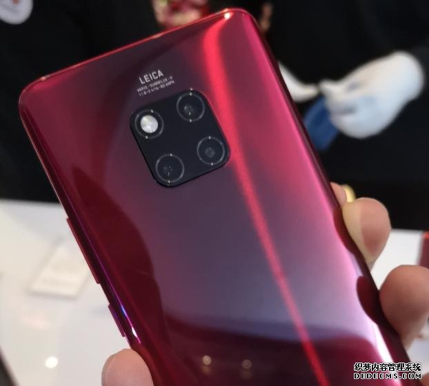 从6799跌至3999,从高端市场跌至中端市场,网友:终于等到了