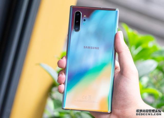 大降1700元,三星彻底妥协了,网友:不买iPhone11 Pro了