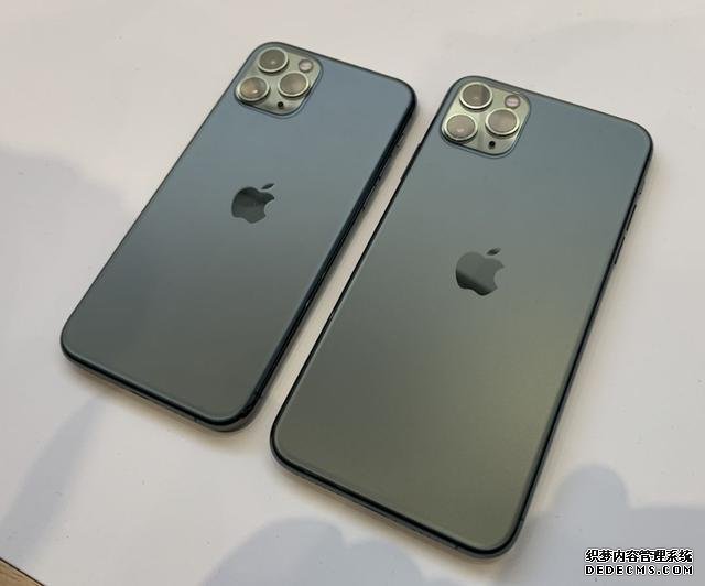 大降1700元,三星彻底妥协了,网友:不买iPhone11 Pro了