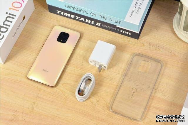 跑分41万的旗舰5G新机,仅售1599元,上手实测到底值不值?