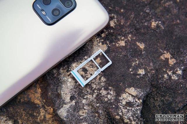 跑分41万的旗舰5G新机,仅售1599元,上手实测到底值不值?