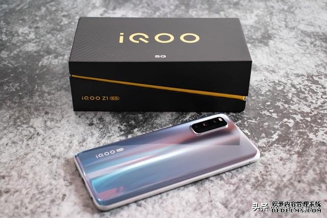 天玑1000 Plus性能首秀,iQOO Z1释放超强旗舰之力