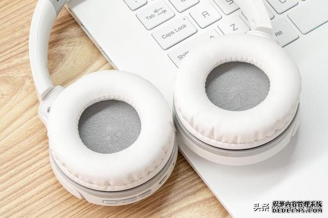 头戴无线蓝牙耳机 40小时超长续航是什么体验?