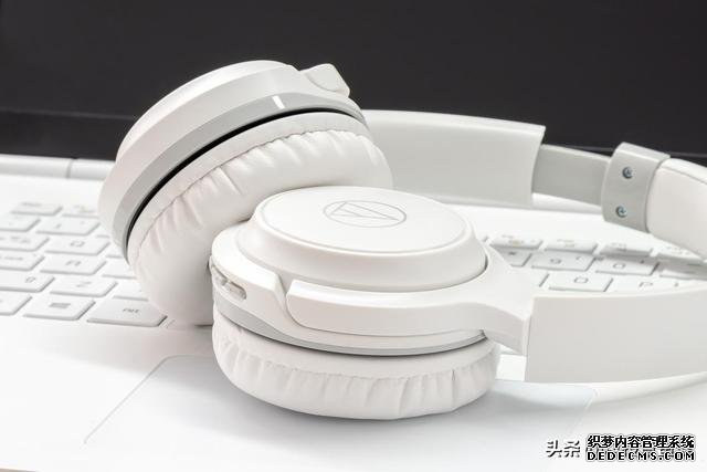 头戴无线蓝牙耳机 40小时超长续航是什么体验?