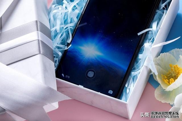 华为畅享10S全方位上手:轻巧机身+超强夜景是它的制胜法宝