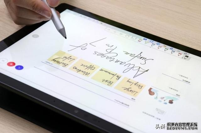 平板/笔记本双形态,Surface Pro 7随时随地展开工作