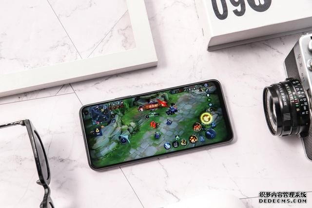 iQOO Z1、荣耀X10“掰头”,优势不一,你“pick”谁?