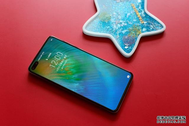 爆款5G手机华为P40开箱:仅175克重量,小巧但依然彪悍