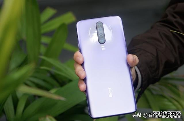 千元5G机皇,骁龙765G+120Hz+6400万四摄仅1299,网友:雷军良心
