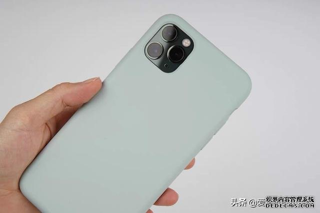 反转!iPhone 12或全系标配三摄,小杯中杯大杯尺寸更鲜明