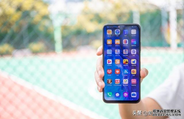 华为再次发力,麒麟810+真全面屏+4800万三摄,从2199到1399