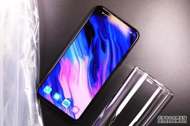 跌至1978元,4000mAh+侧边指纹+IMX586,华为真香千元机