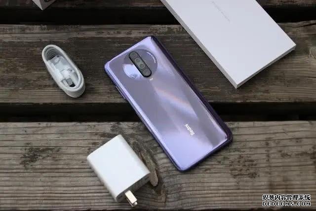 5月份刚上市,如今降至1599元,双模5G+6400万四摄