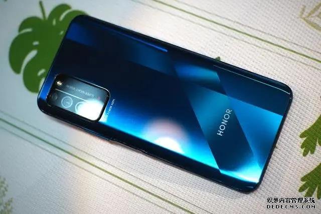 跌至2108元,90Hz+4300mAh,这才是华为真香5G中端机