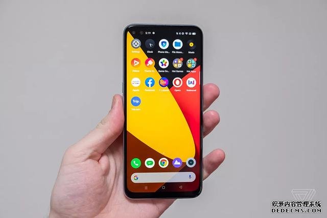 Realme X3上市:骁龙855 Plus、面向4G市场,潜望长焦成标配