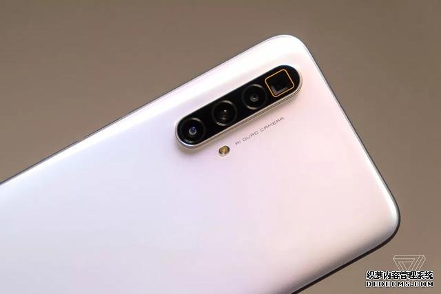 Realme X3上市:骁龙855 Plus、面向4G市场,潜望长焦成标配