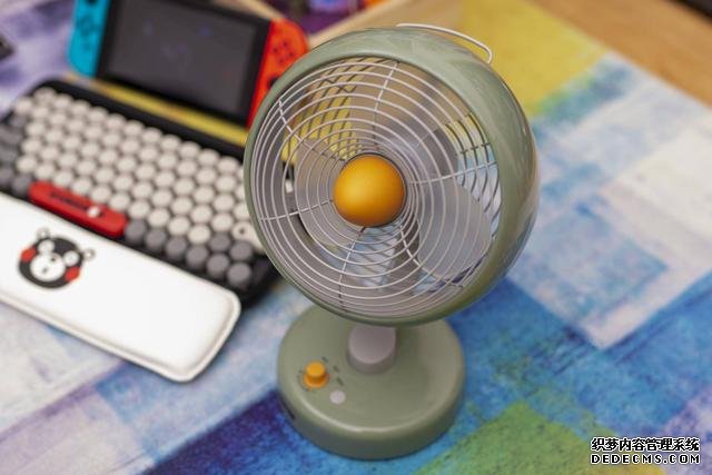 4000mAh电池,8小时续航,洛斐有范儿S无线桌面风扇送夏日清凉