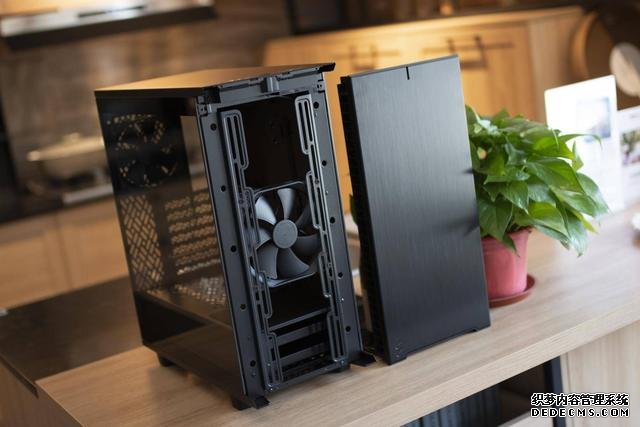 Define 7 Compact机箱上市,分形工艺机电散三剑客装机评测