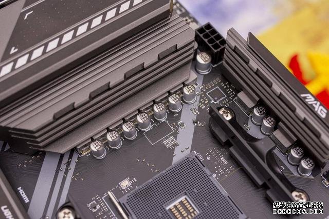 升级PCI-E 4.0,支持双显卡,微星B550M迫击炮开箱