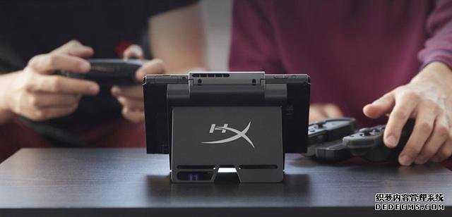 HyperX推出Switch充电背夹Charge Play Clutch:续航翻倍可当支架
