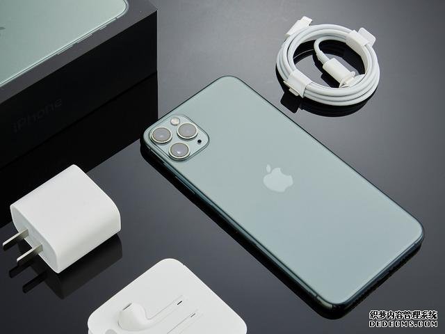 换电池还是换iphone9？399美元的A13，后置单摄+老款苹果零部件