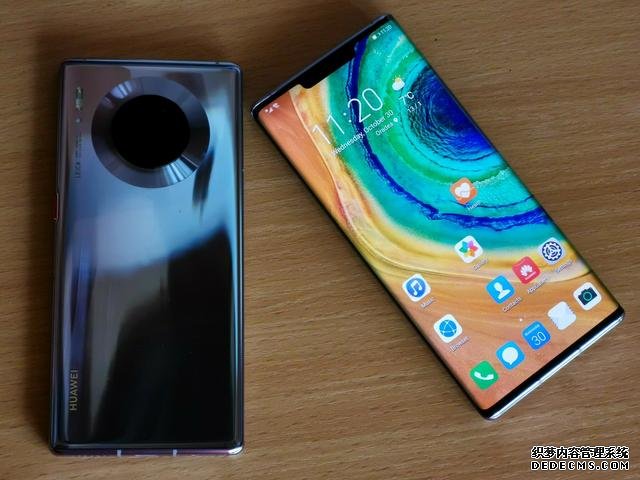 麒麟1020+120HZ+双芯片,华为Mate40忽然曝光,这下稳了