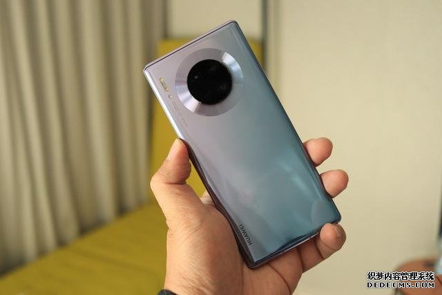 全网都在支持华为,下一部手机你还会换iPhone吗?