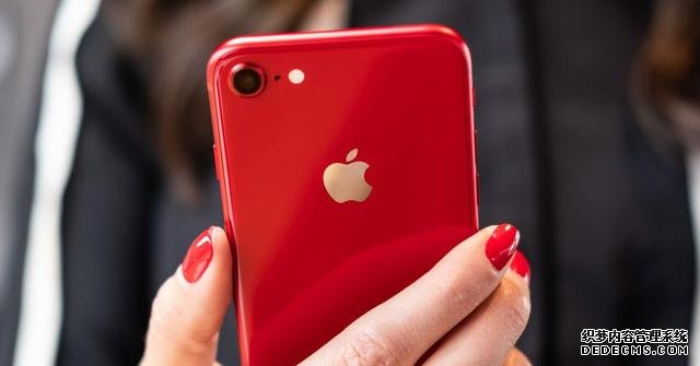 外媒曝光5.4英寸iPhone12机模!比SE还小巧,果粉:终于来了
