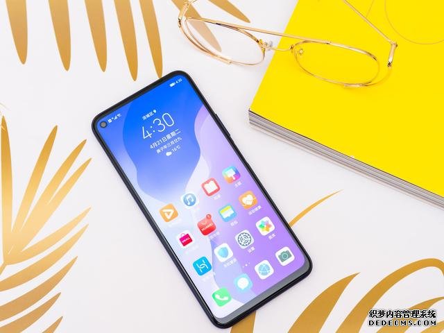 从3899降至2999,华为荣耀麒麟990 5G旗舰,对比新品荣耀30如何?