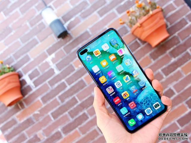 从3899降至2999,华为荣耀麒麟990 5G旗舰,对比新品荣耀30如何?