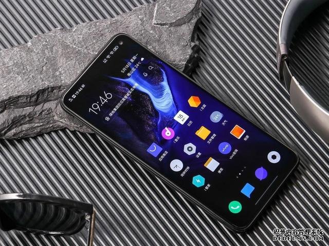 两千档最热门的3款5G手机,有旗舰级性能,也有旗舰级拍照