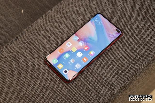 三款两千档5G新机,荣耀、红米、iQOO,应该怎么选?