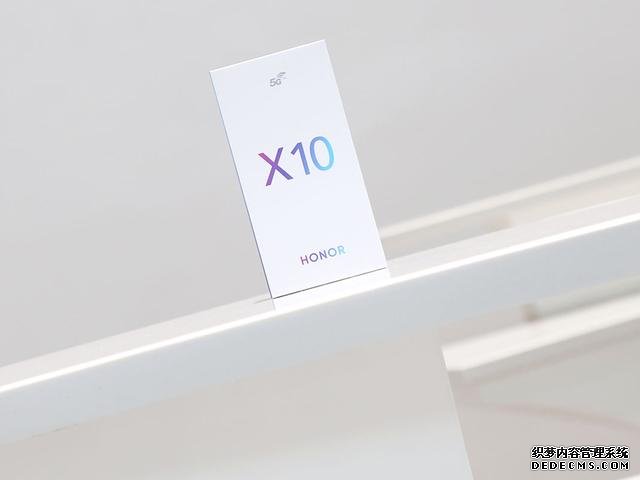 中端机最强拍照+最强5G+最高颜值,“超级水桶机”今年又火了