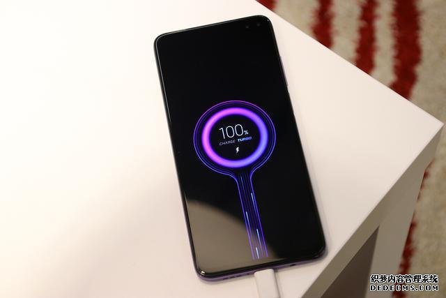 从2299降至1499,最能跳水的5G中端机,如今终于很有性价比