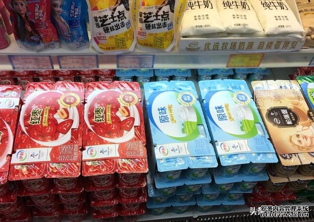 全脂、低脂、脱脂牛奶,应该怎么选?4个知识点,教你正确喝牛奶